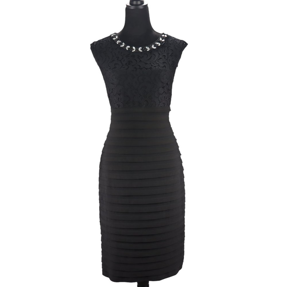 Scarlett Elegant Lace Dress with Embellished Neckline Cocktail Dress size 10 NWT